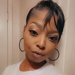 Meet your Posher, Lanissa